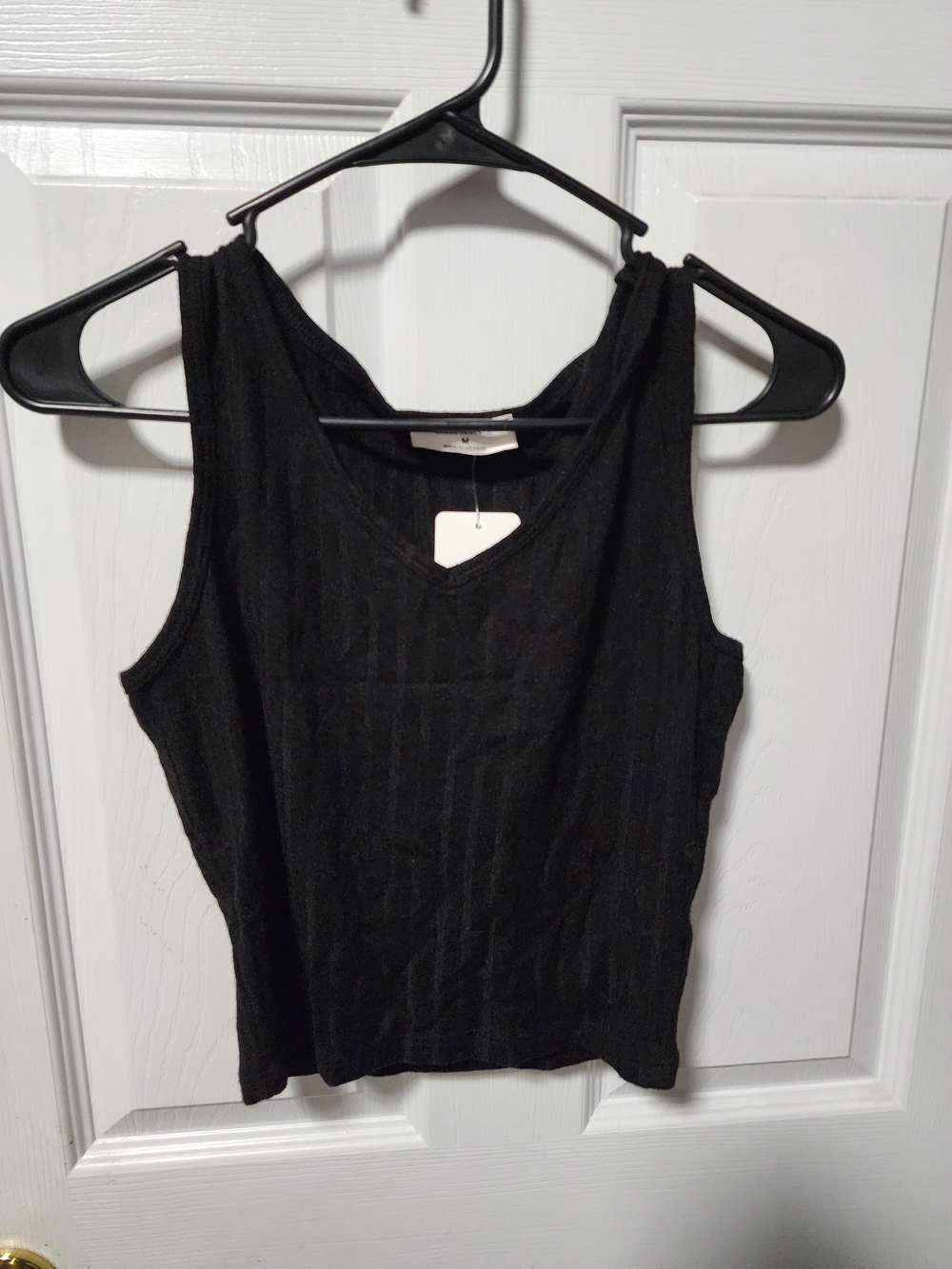 Black Women's Ribbed Cropped Tank Top - Classic Sleeveless